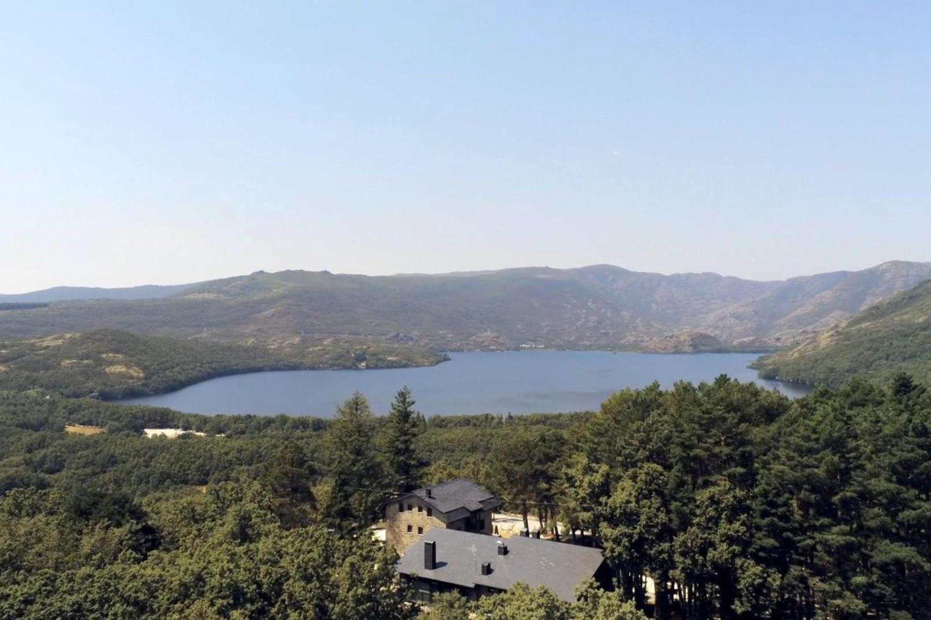 Villa Lucerna Sports & Hotel Resort Vigo de Sanabria Екстер'єр фото