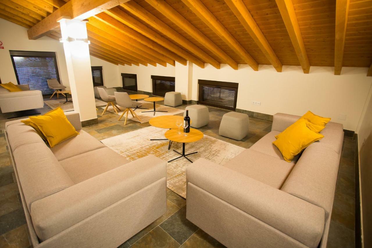 Villa Lucerna Sports & Hotel Resort Vigo de Sanabria Екстер'єр фото