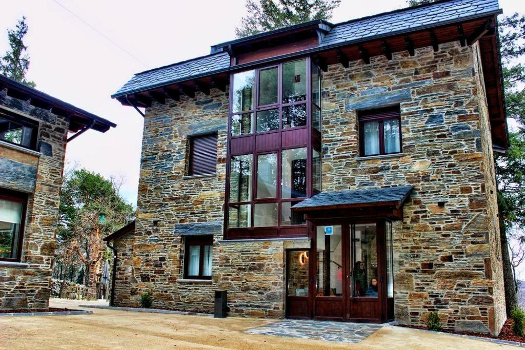 Villa Lucerna Sports & Hotel Resort Vigo de Sanabria Екстер'єр фото