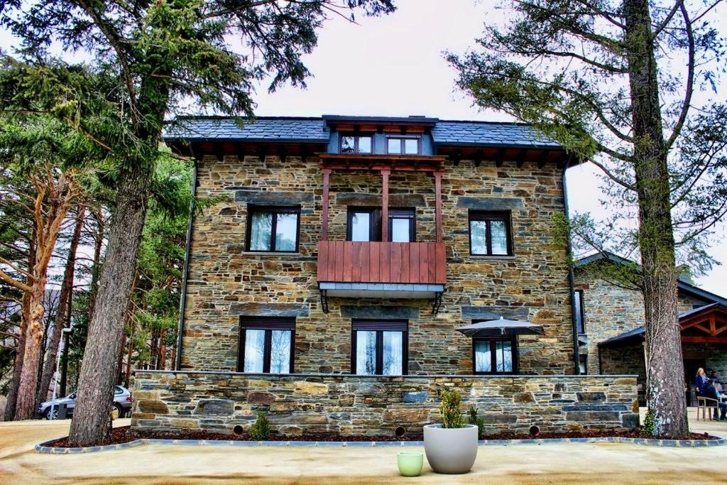 Villa Lucerna Sports & Hotel Resort Vigo de Sanabria Екстер'єр фото